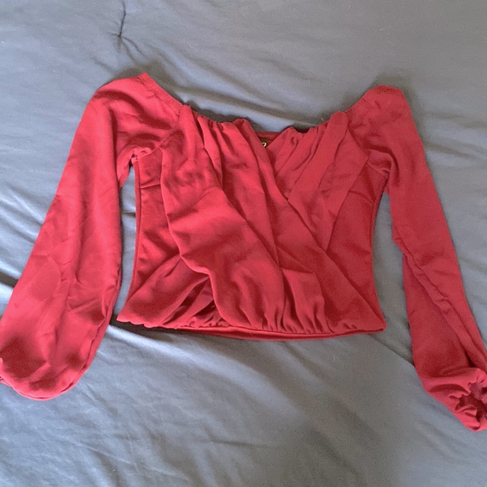 Windsor classy blouse. Size medium. Very flowy and comfortable.